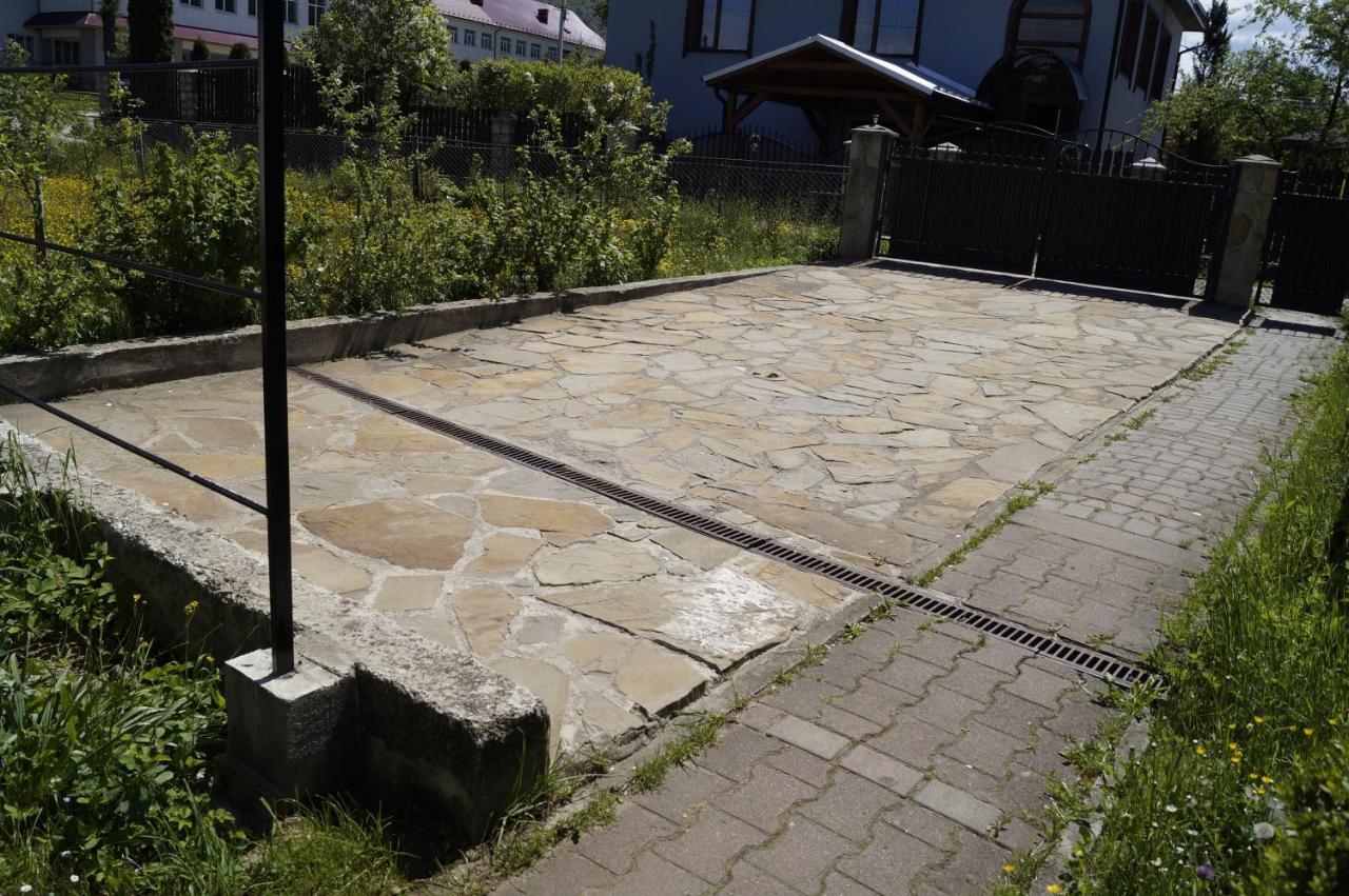 Будиночок в Карпатах Яремча Экстерьер фото